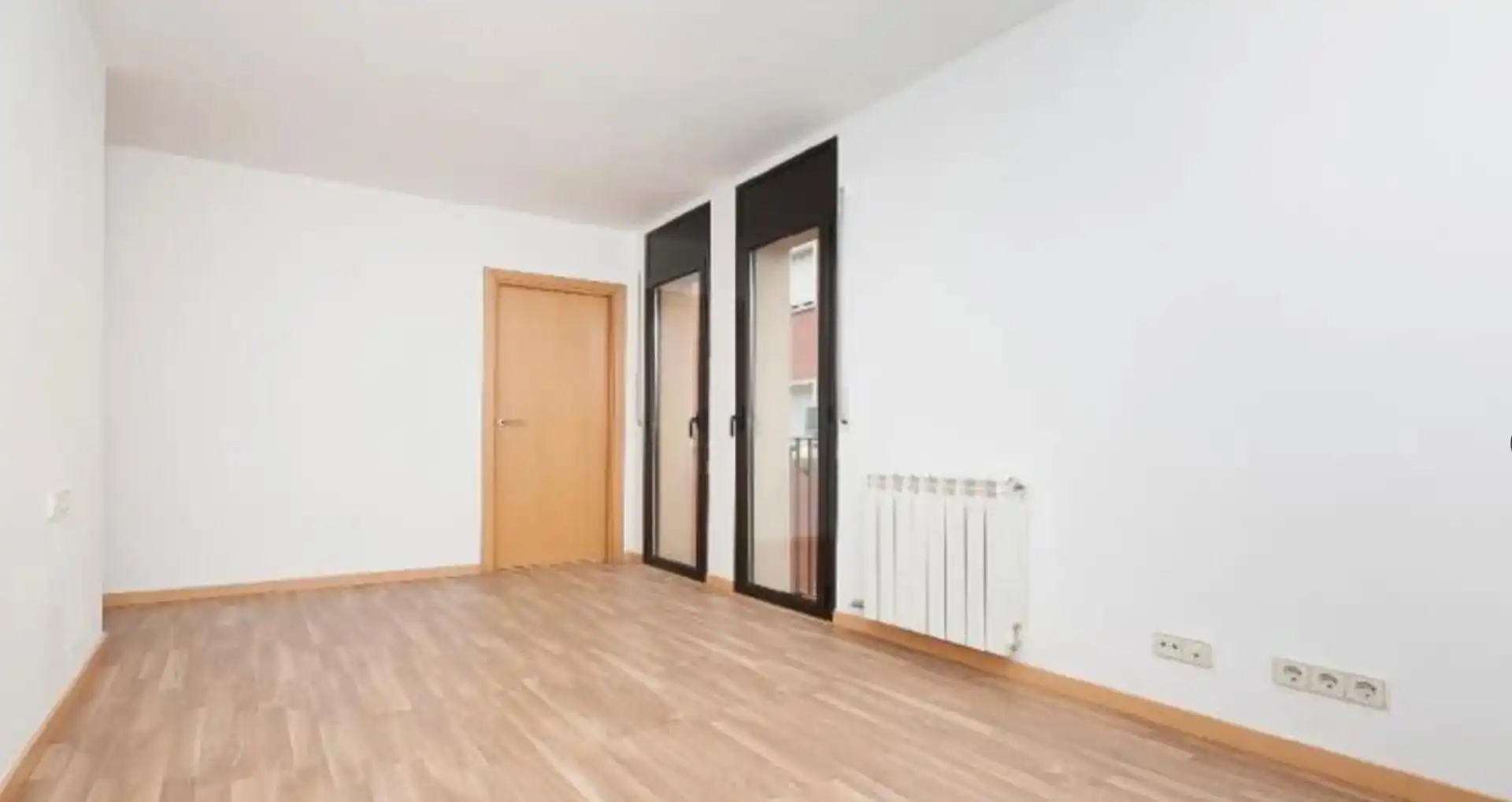 Schlafzimmer von Wohnungen zum Verkauf in Ripollet mit Balkon