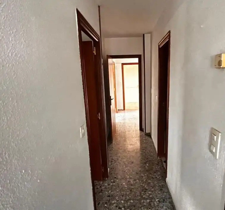 Wohnung zum Verkauf in Villarrobledo mit Balkon