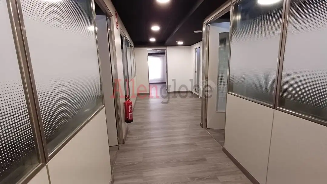 Büro zur Miete in Oviedo 