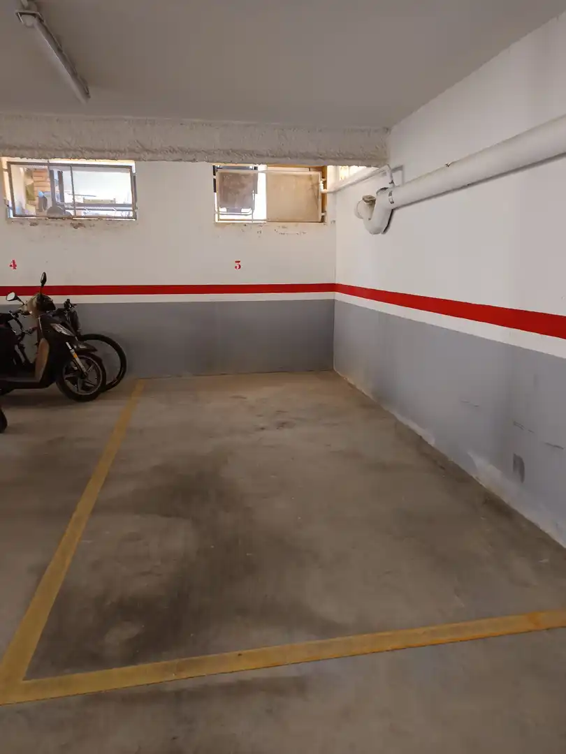 Parking de Piso en venta en Calafell con Aire acondicionado, Calefacción y Jardín privado