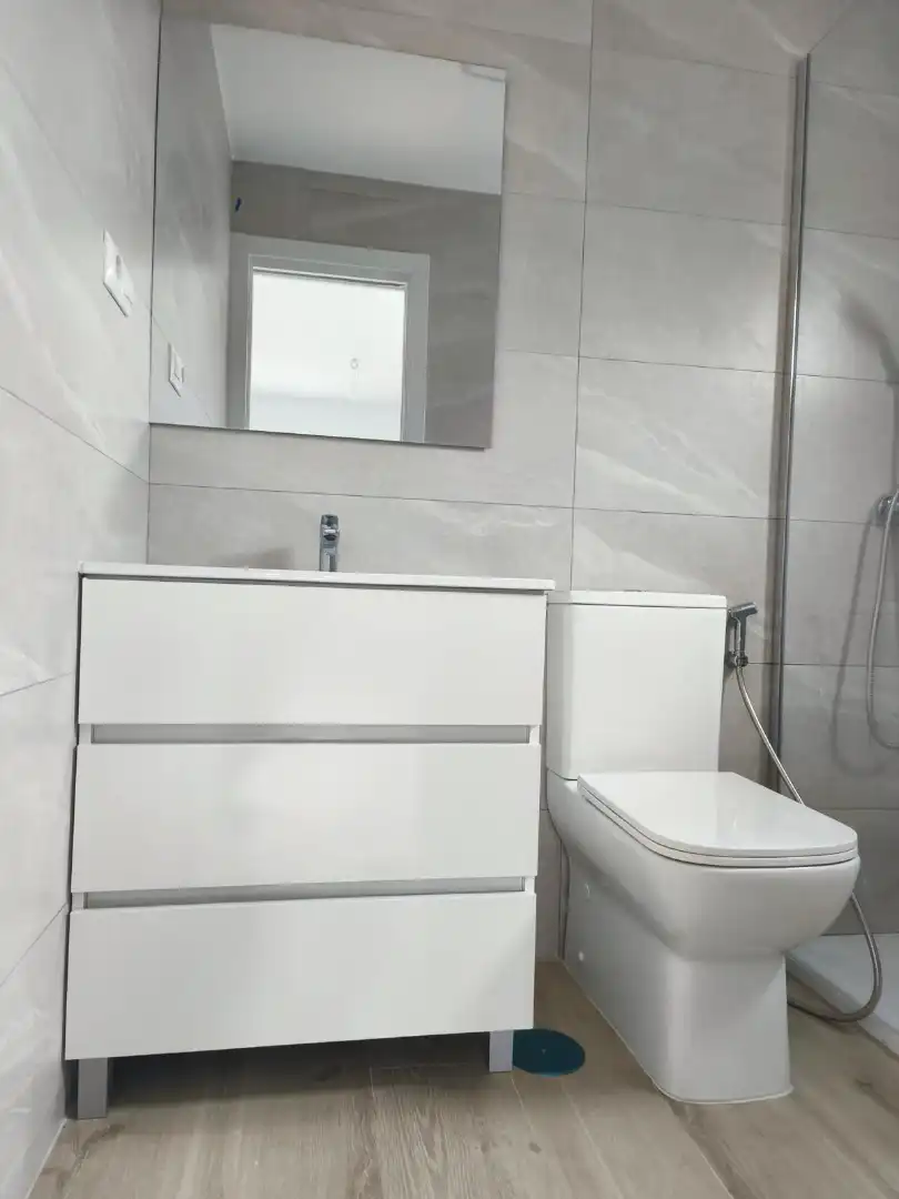 Bathroom of Study for sale in Málaga  with Alarm