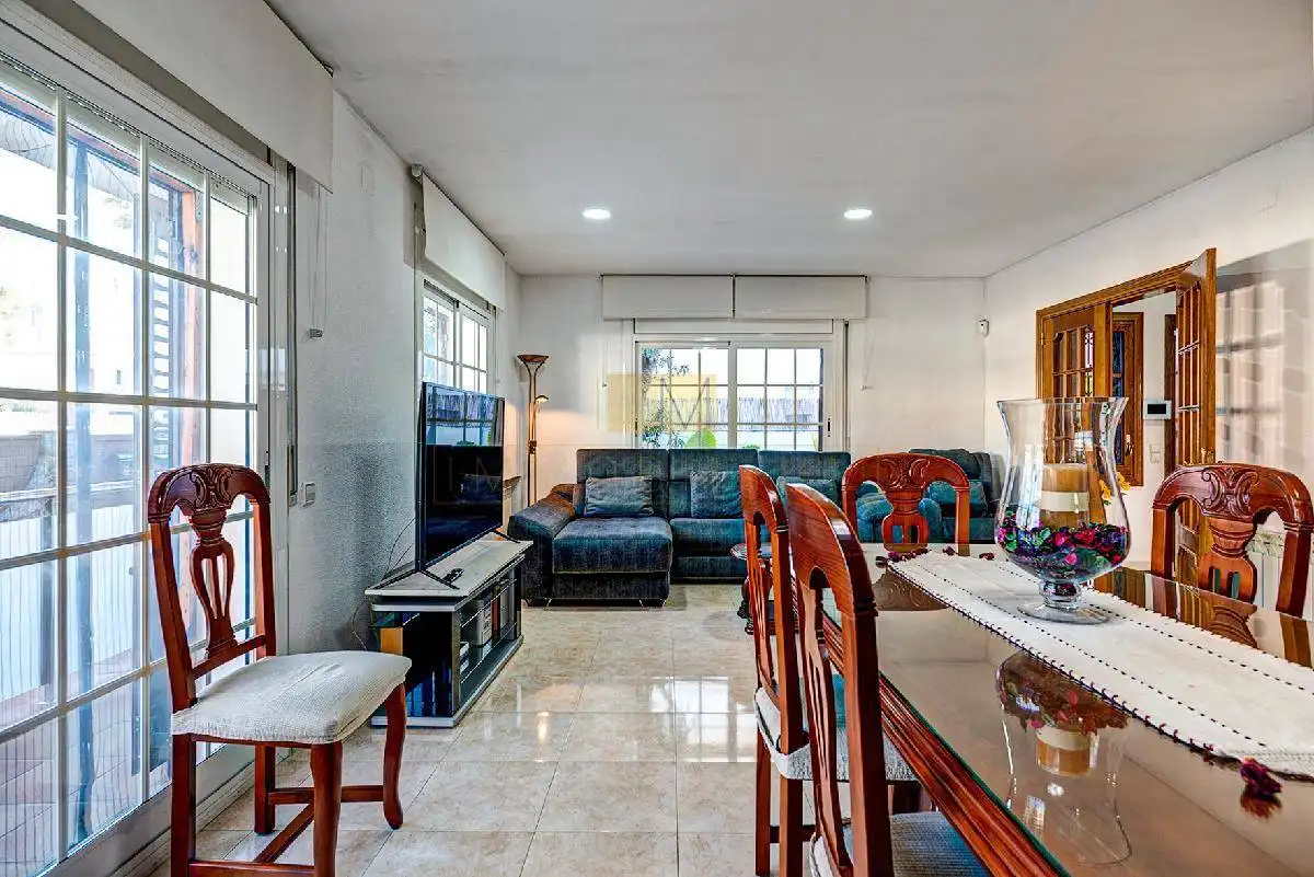 Living room of Houses for sale in Sant Pere de Ribes  with Air Conditioner, Heating and Private garden