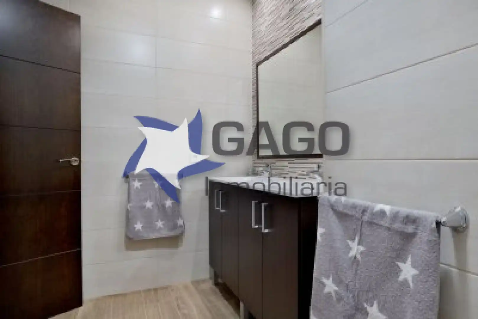 Baño de Piso de alquiler en Córdoba con Aire acondicionado, Calefacción y Amueblado