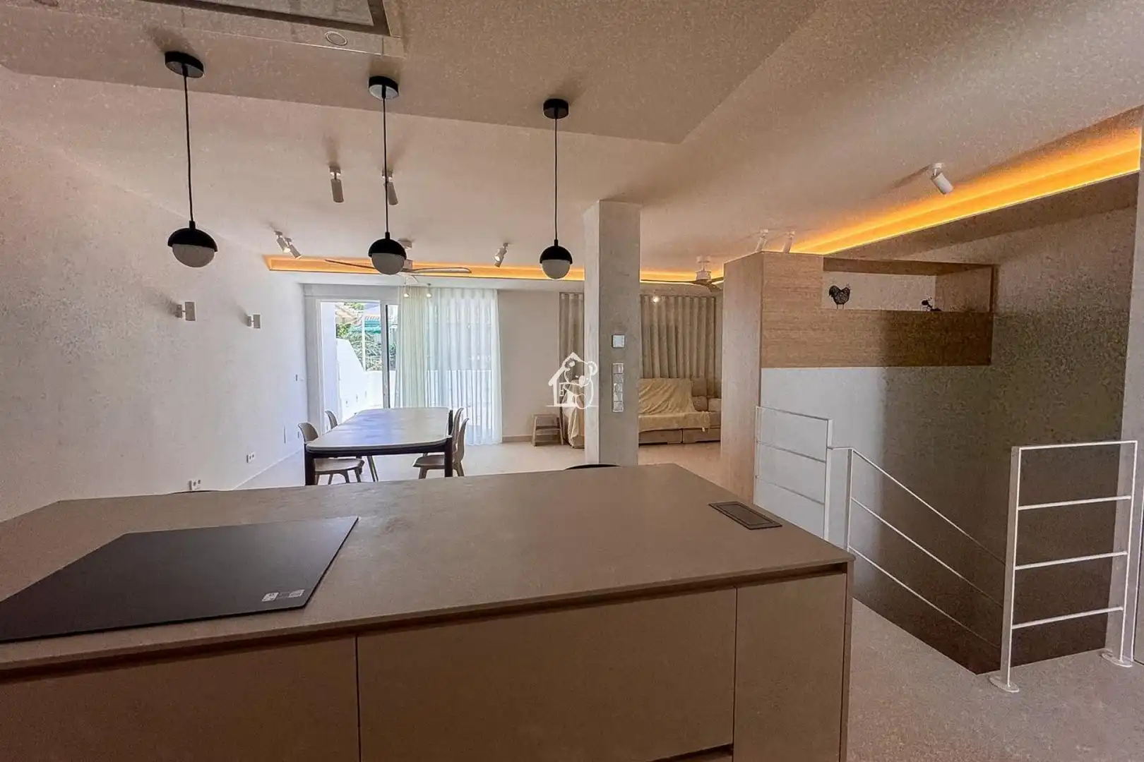 Einfamilien-Reihenhaus zur Miete in Orihuela mit Klimaanlage, Terrasse und Abstellraum
