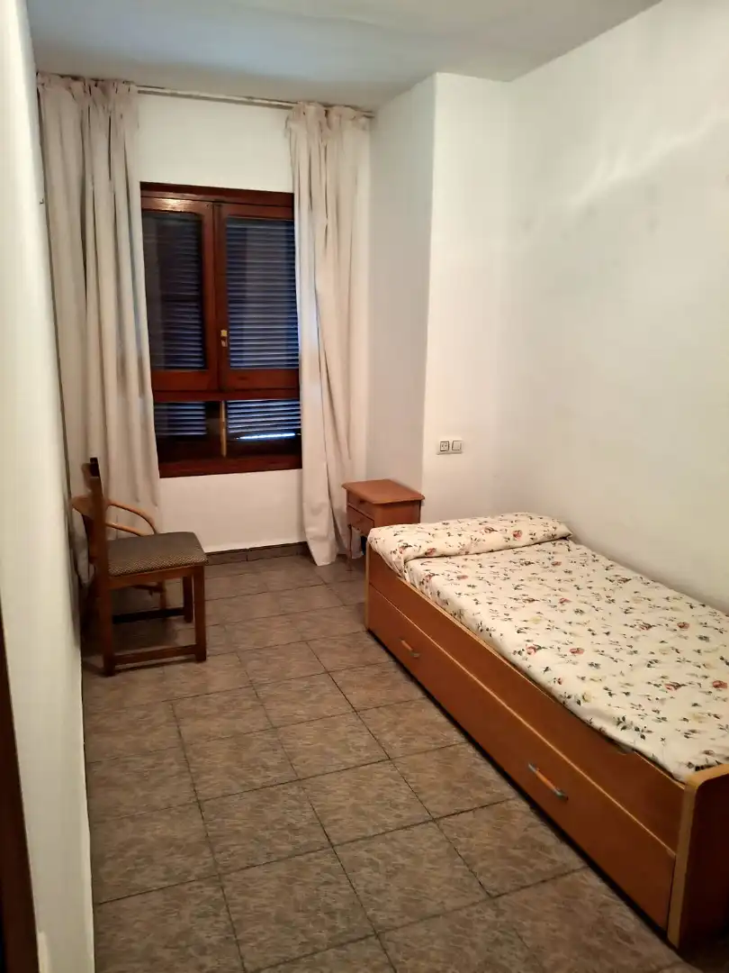 Dormitori de Casa adosada en venda en El Puig de Santa Maria amb Aire condicionat, Jardí privat i Terrassa