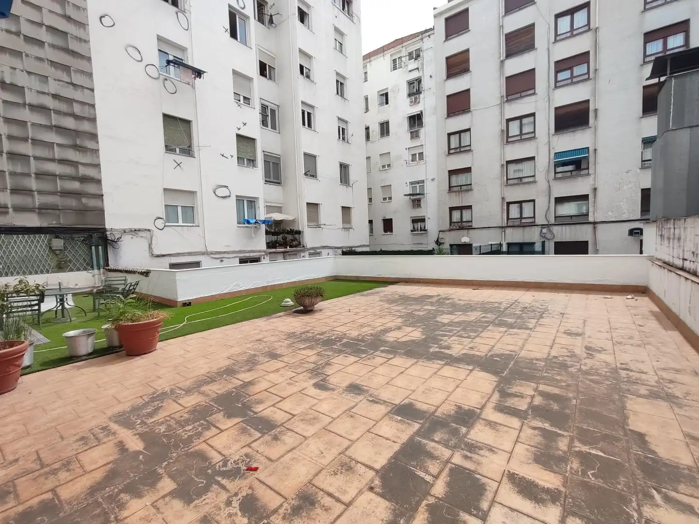 Außenansicht von Büro zum Verkauf in Bilbao  mit Klimaanlage, Heizung und Terrasse