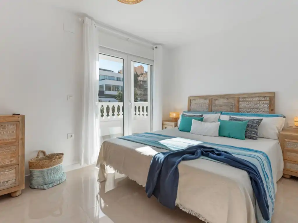 Bedroom of Houses for sale in El Campello  with Air Conditioner, Private garden and Swimming Pool