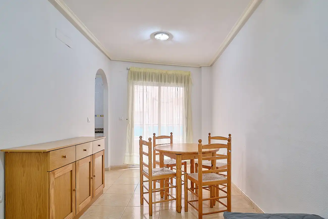 Apartamento en venta en Calle Almudena, Antonio Machado