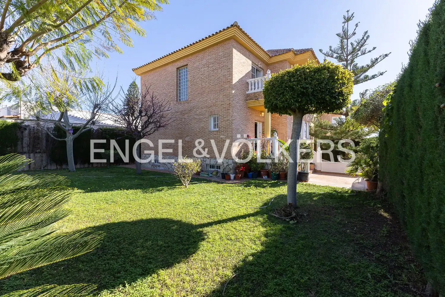 Exterior view of Houses for sale in Torrent  with Air Conditioner, Heating and Private garden