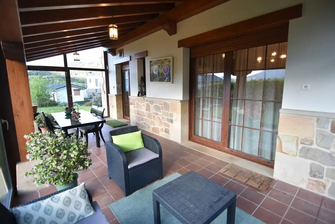 Terrassa de Casa o xalet en venda en Ermua amb Calefacció, Jardí privat i Terrassa