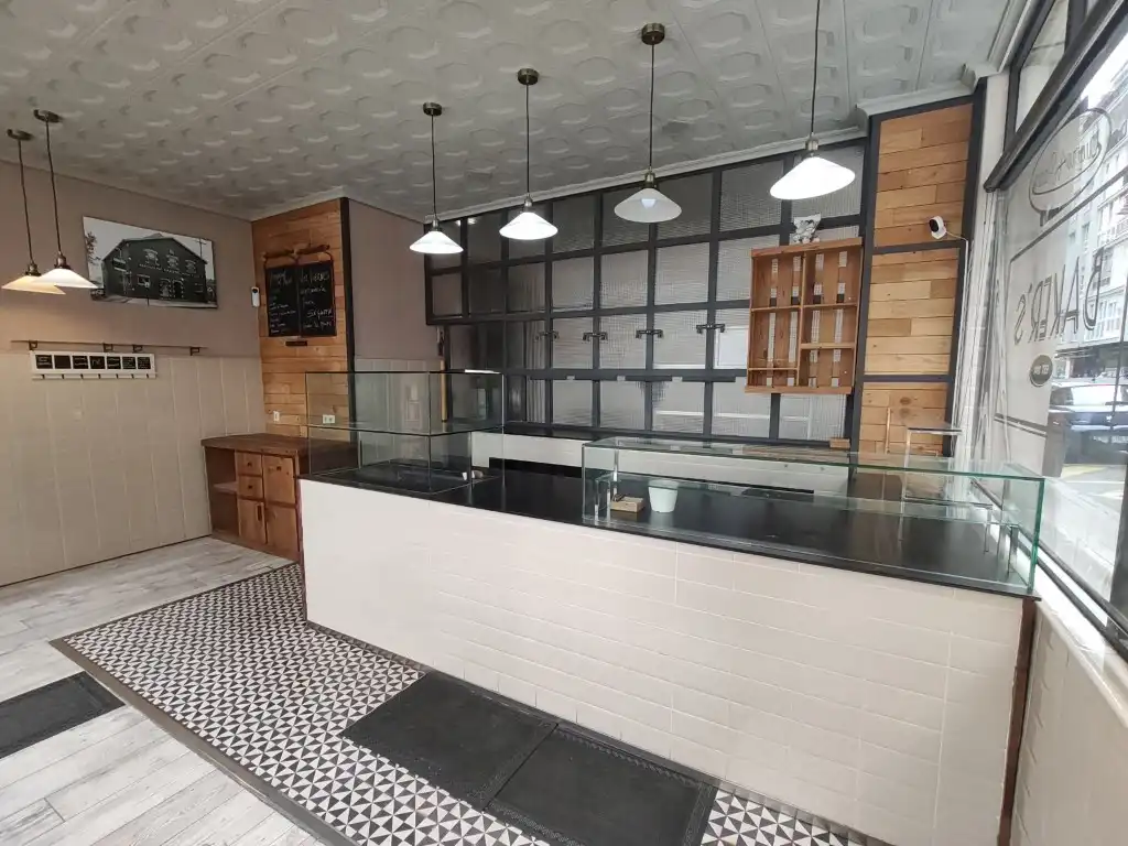 Business premises to rent in Calle José Cueto, imagen 5