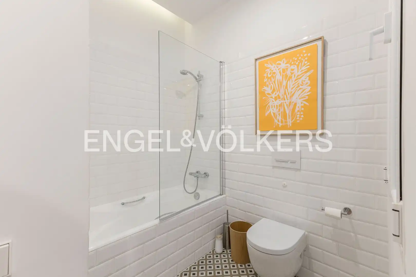 Bathroom of Flat for sale in Barcelona  with Air Conditioner, Heating and Balcony