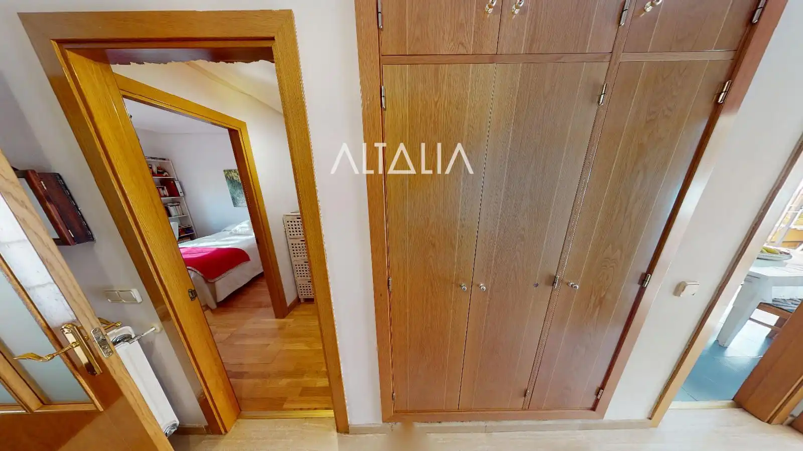Casa adosada en venta en Cuenca con Calefacción, Piscina y Piscina comunitaria