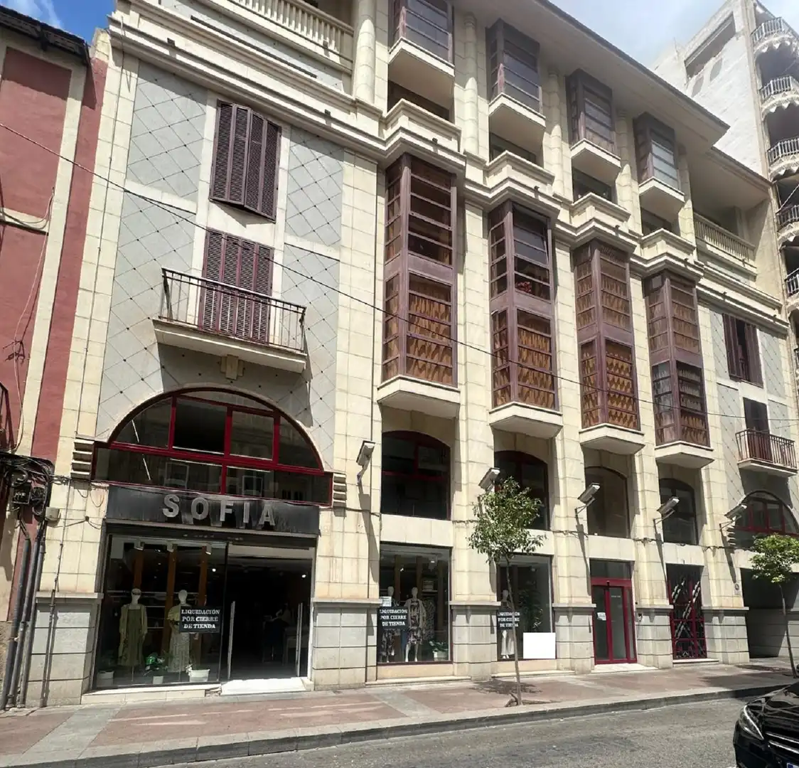 Gewerbefläche zum Verkauf in Carrer Pont dels Ortissos 9, imagen 6
