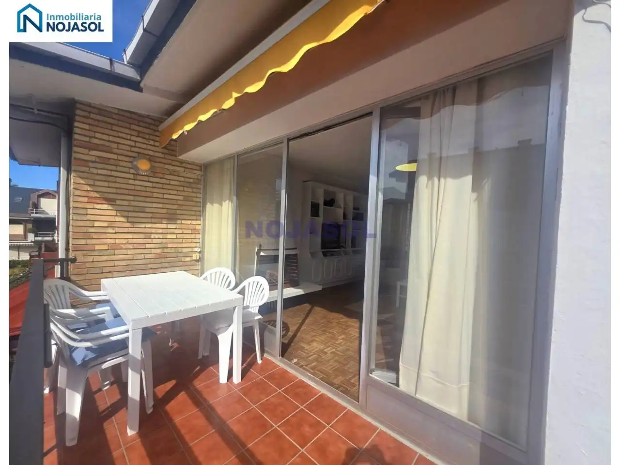 Terraza de Apartamento en venta en Laredo con Calefacción, Parquet y Terraza