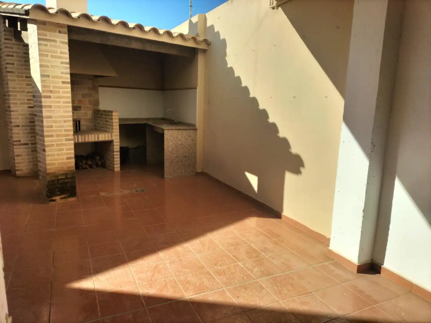 Casa adosada en venda en Navarrés amb Aire condicionat i Terrassa