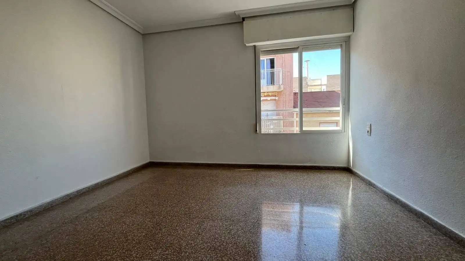 Dormitori de Pis en venda en Elche / Elx amb Terrassa i Balcó