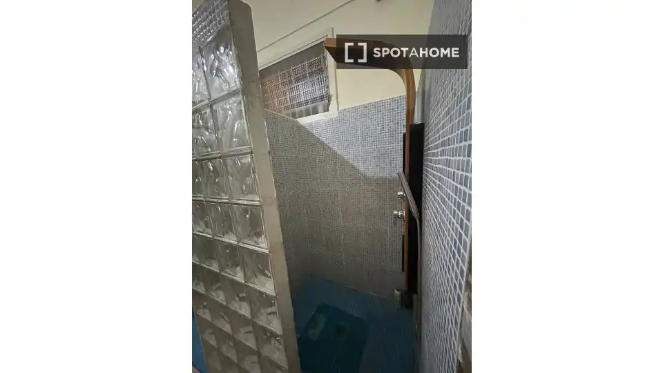 Bany de Estudi per a compartir en Puerto del Rosario amb Aire condicionat, Terrassa i Moblat