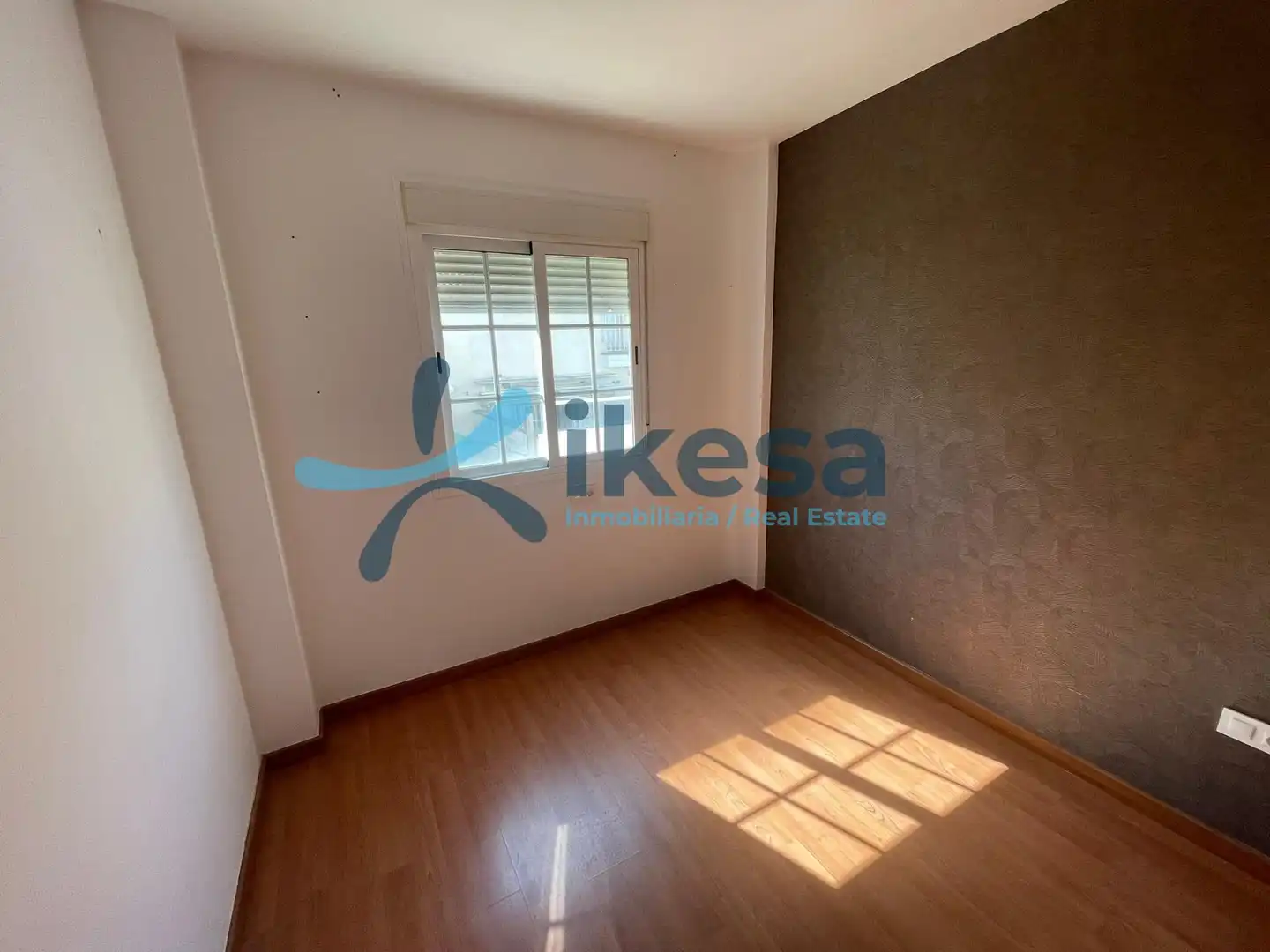 Casa adosada en venda en Gerena amb Jardí privat