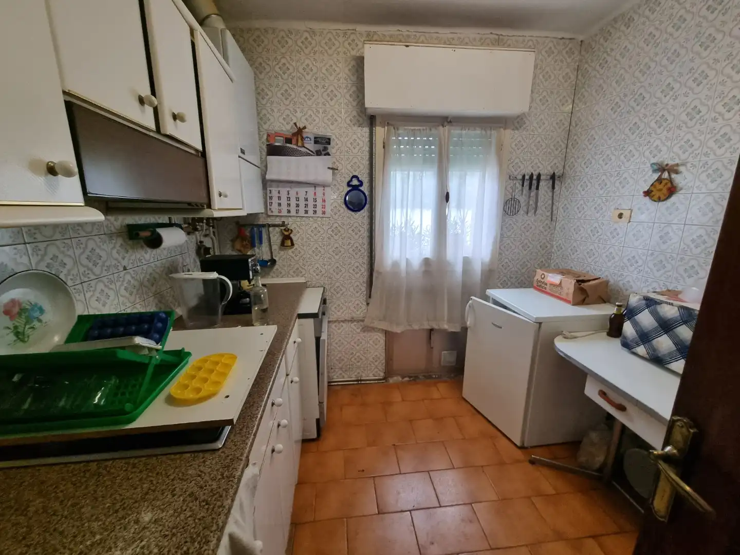 Cuina de Casa adosada en venda en Burgos amb Jardí privat