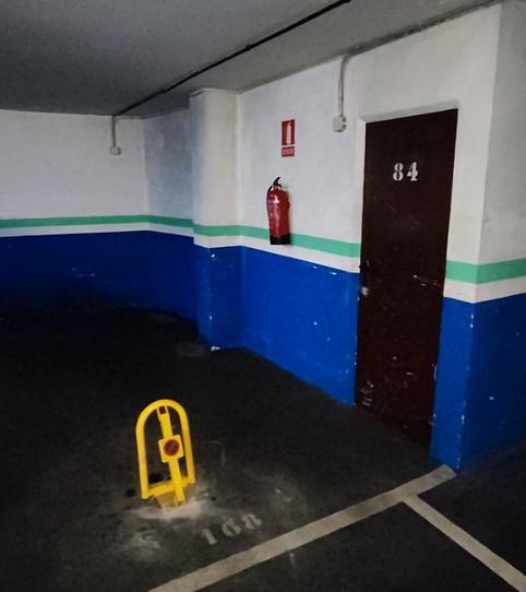 Foto 2 de Garatge de lloguer a Calle Facetos, 43, La Ería, Oviedo