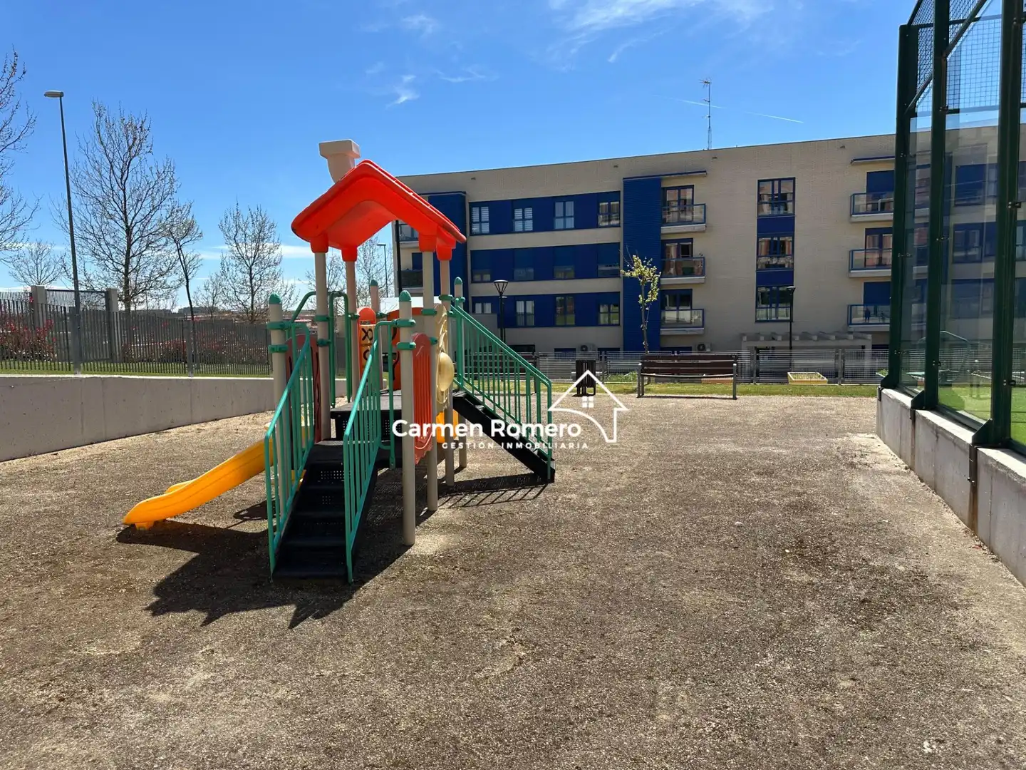 Parking de Apartamento en venta en Salamanca con Calefacción, Jardín privado y Balcón