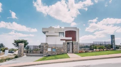 Oportunidad de comprar una espectacular villa en una exclusiva urbanización muy cerquita del mar., imatge 4