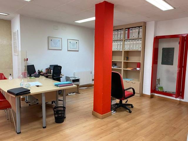 Local comercial en Alquiler en Casco Antiguo