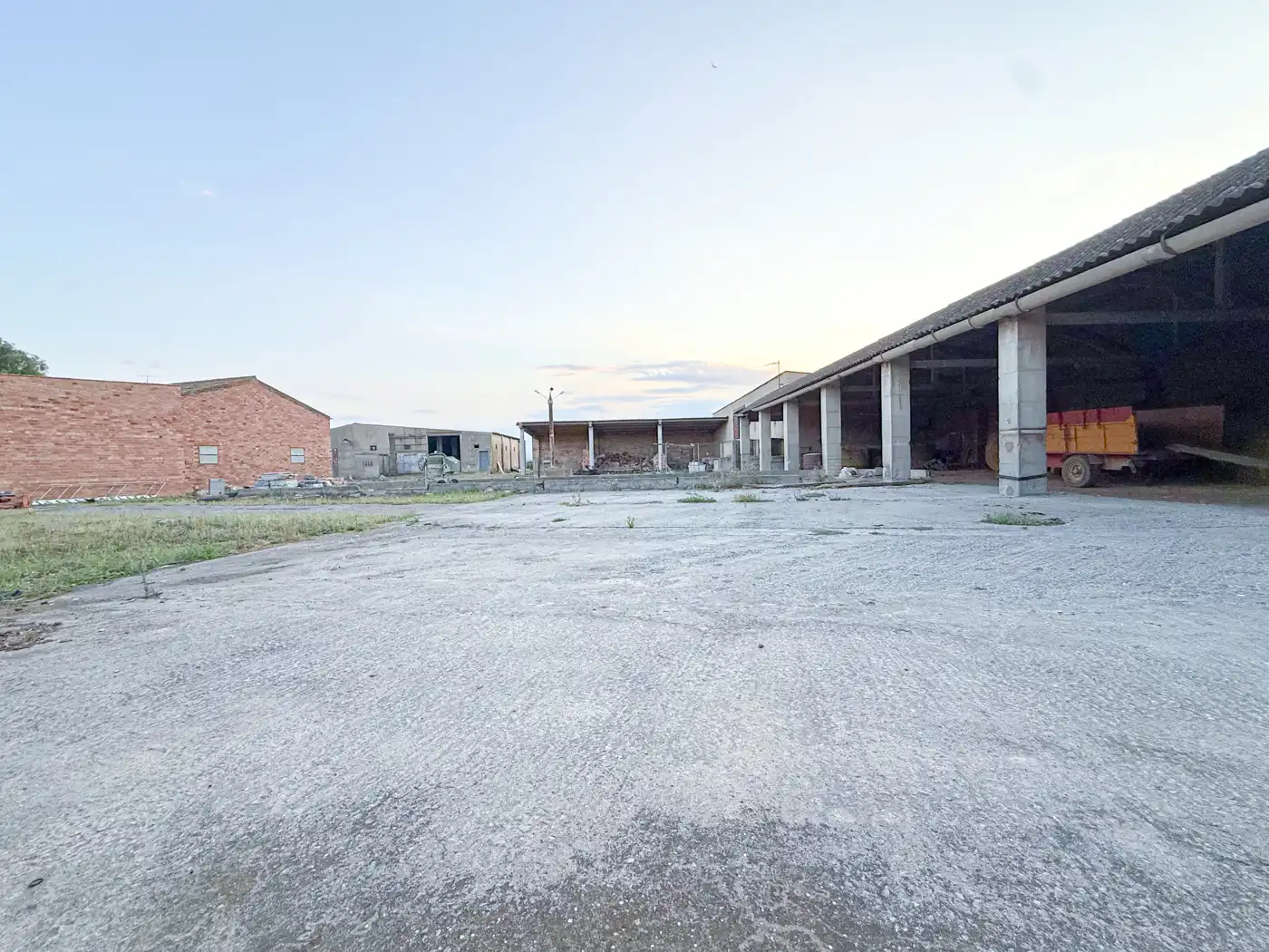 Vista exterior de Finca rústica en venda en Riumors amb Jardí privat i Balcó