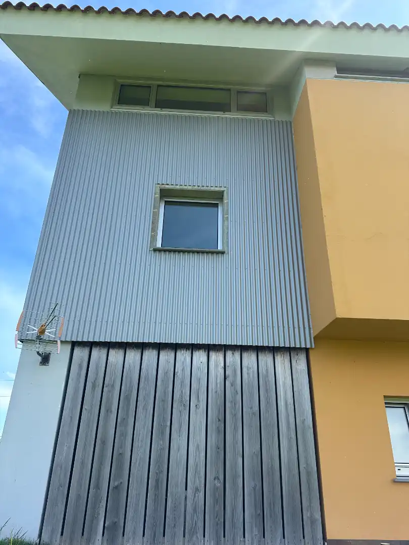 Vista exterior de Casa o xalet en venda en Cudillero amb Calefacció, Jardí privat i Parquet