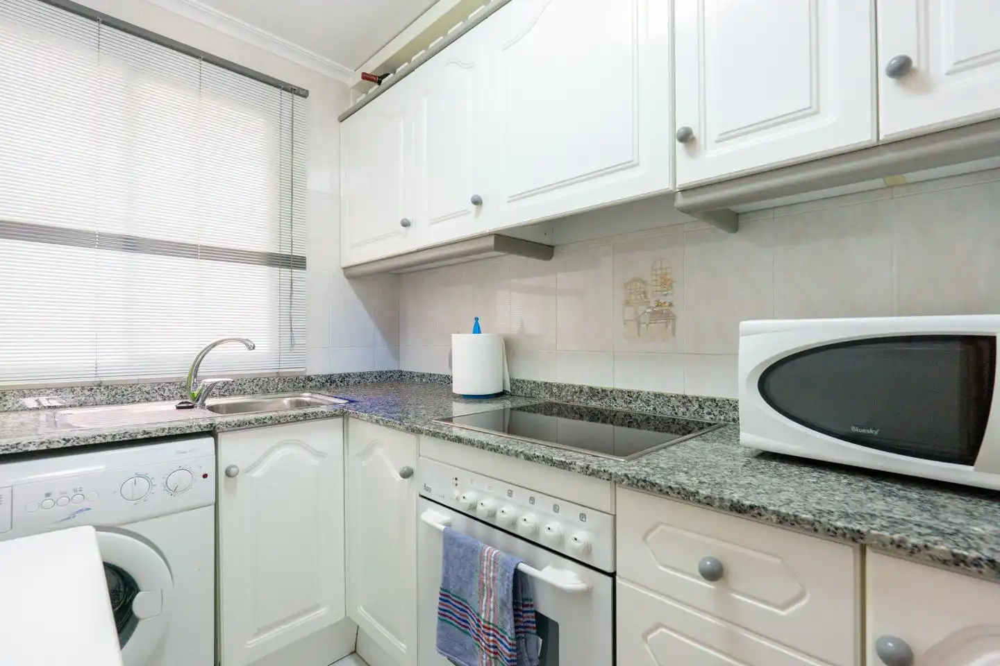 Cocina de Apartamento en venta en Santa Pola con Aire acondicionado, Terraza y Piscina