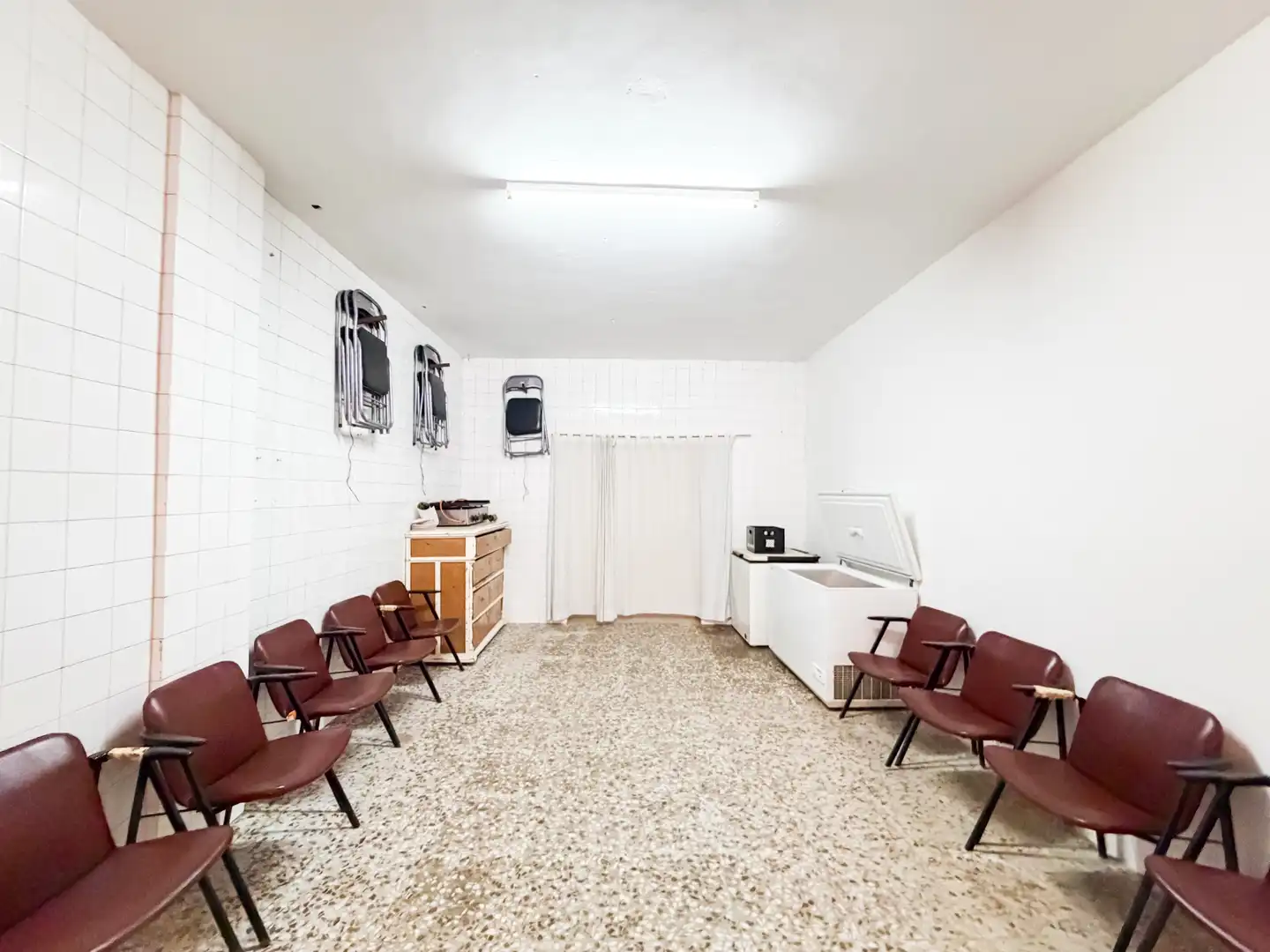 Casa adosada en venta en Zújar con Calefacción, Terraza y Amueblado