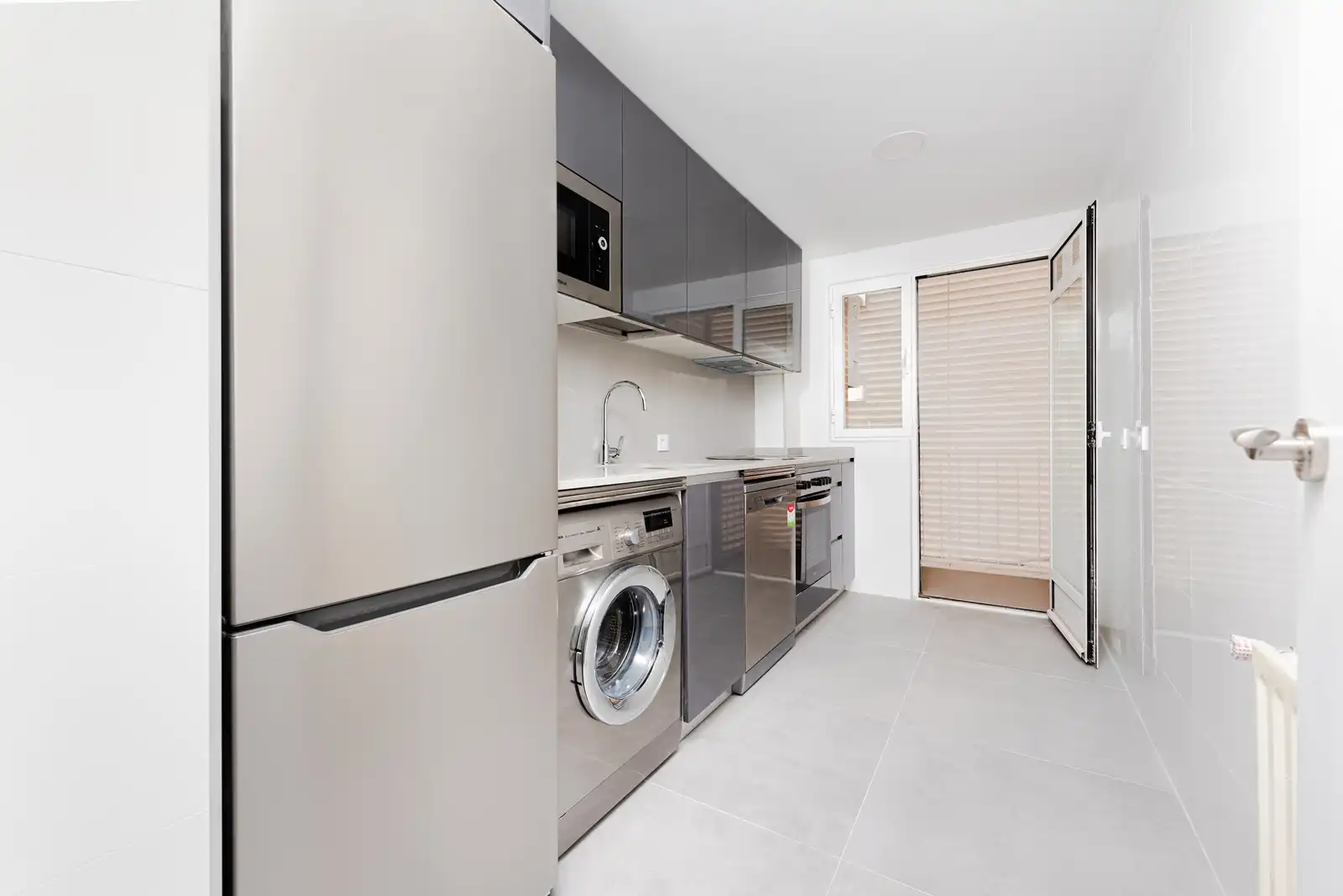 Kitchen of Flat for sale in Toledo  with Storage room