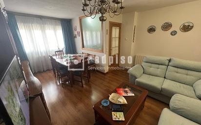 Living room of Flat for sale in El Espinar  with Heating, Terrace and Storage room