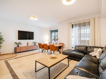Reihenhaus mit Pool zum Verkauf in Urbanizacion La Meridiana 28