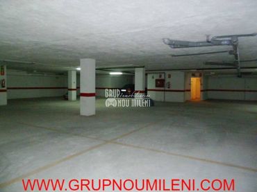 Aparcamiento en venta en Calle Mestre Serrano