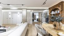 Sala d'estar de Apartament en venda en  Madrid Capital amb Aire condicionat, Calefacció i Traster