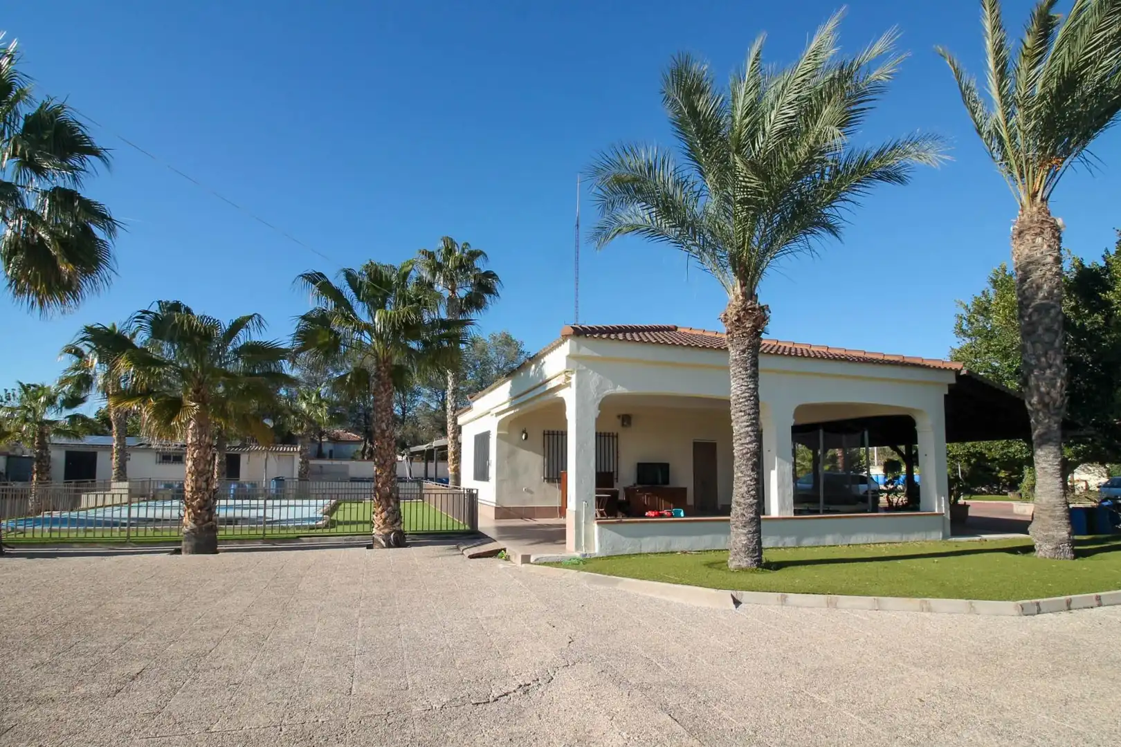 Villa mit Pool zum Verkauf in Crevillent, imagen 3