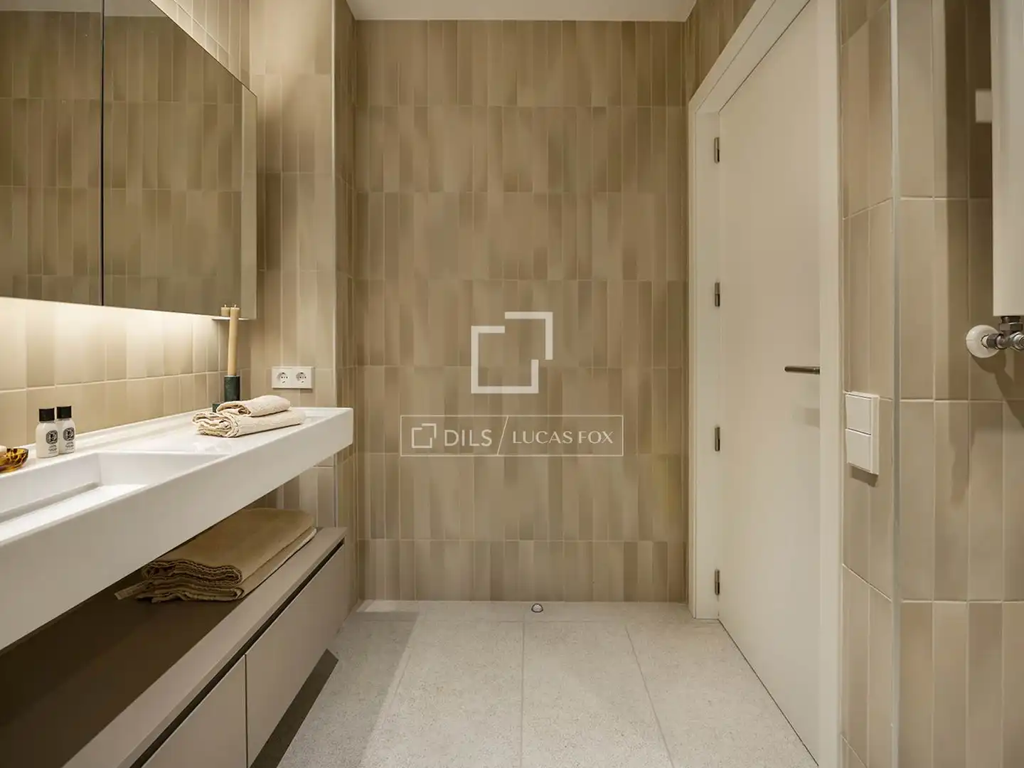 Baño de Ático en venta en Barcelona con Aire acondicionado, Calefacción y Parquet