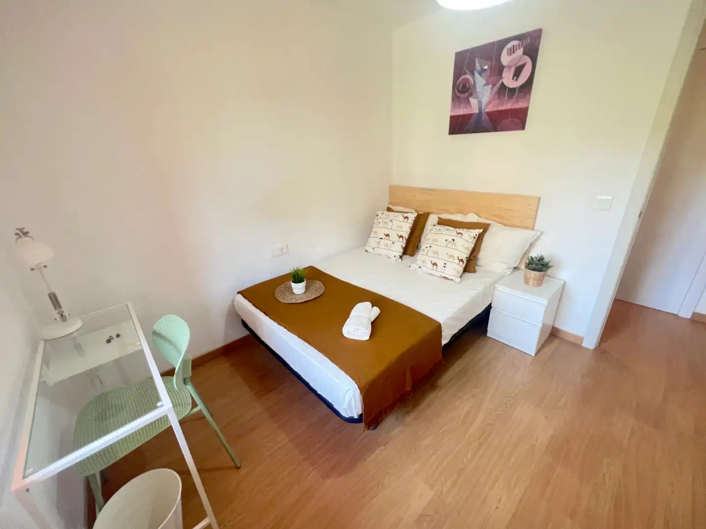 Bedroom of Flat for share in Benicalap