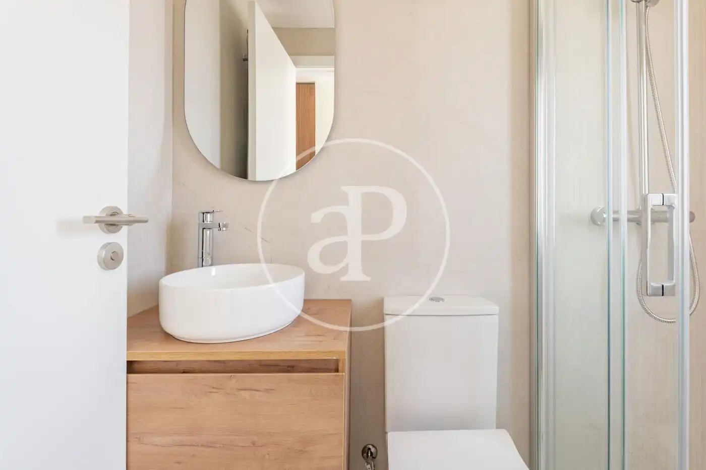 Baño de Ático en venta en Madrid con Aire acondicionado, Calefacción y Terraza