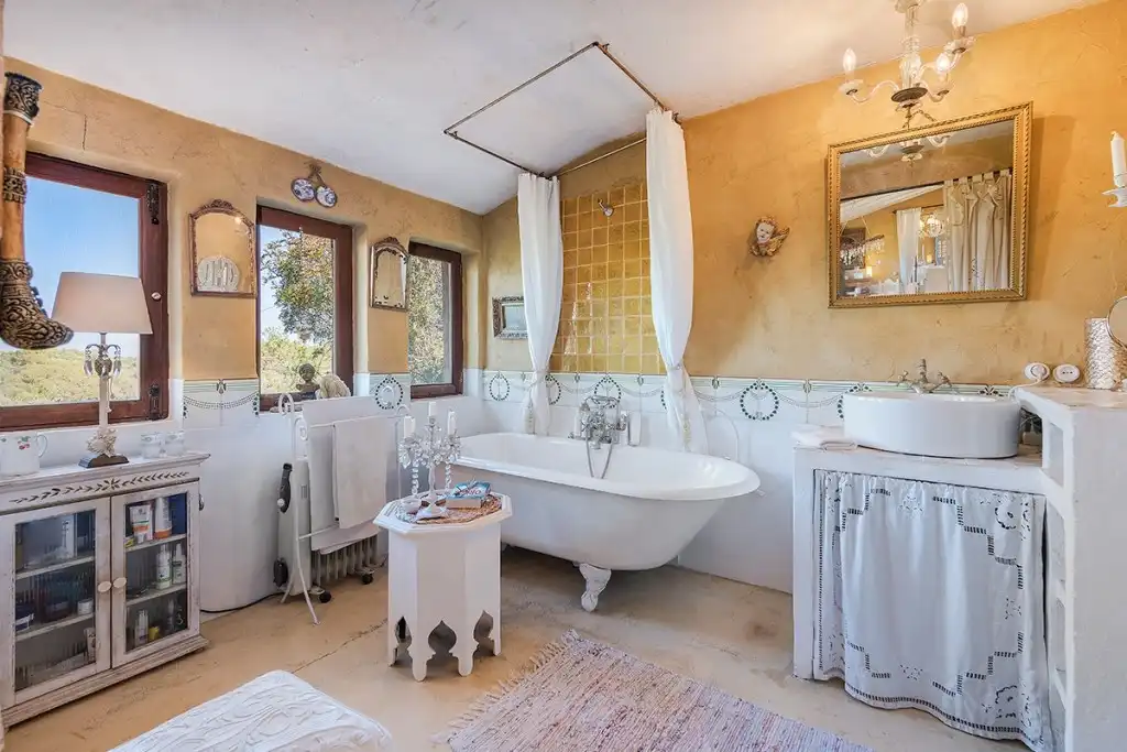 Baño de Finca rústica en venta en Santanyí con Calefacción, Jardín privado y Terraza