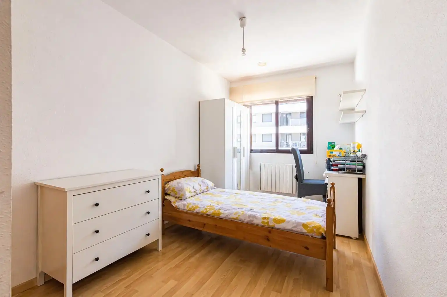 Habitación de Piso en venta en Murcia con Aire acondicionado, Trastero y Balcón