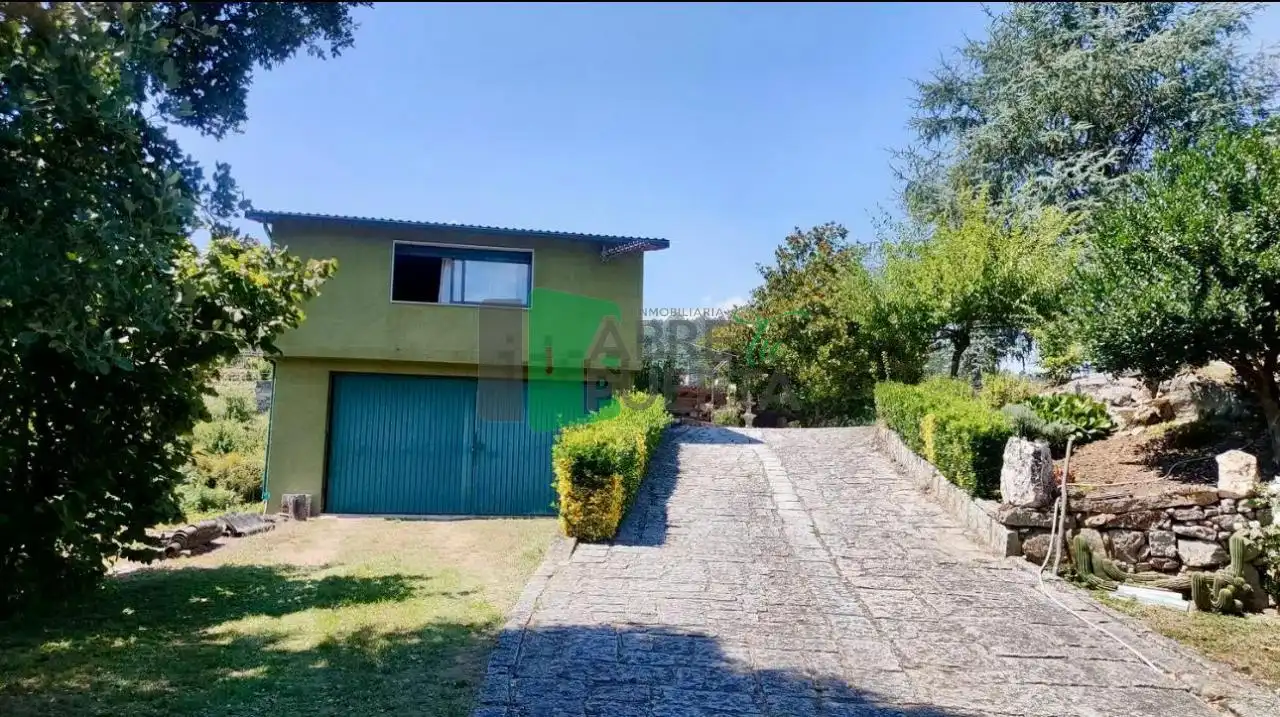 Casa rústica con jardín en venta en Leiro, imagen 9
