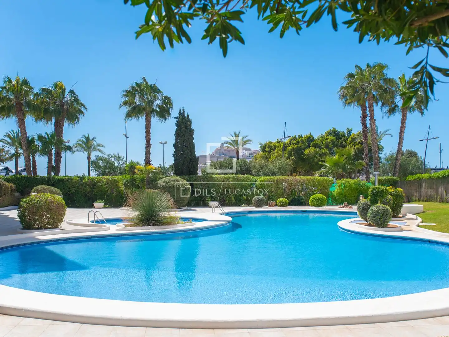 Schwimmbecken von Wohnung zum Verkauf in Eivissa mit Klimaanlage, Heizung und Privatgarten