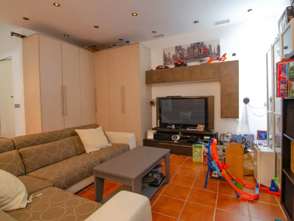 Sala d'estar de Casa o xalet en venda en La Rinconada