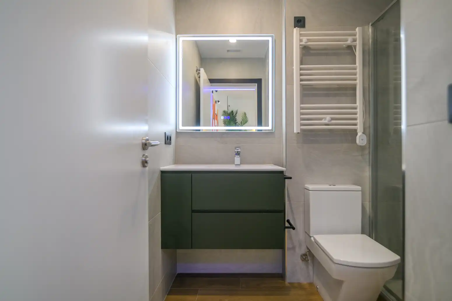 Bathroom of Flat for sale in Viladecans  with Air Conditioner, Heating and Private garden