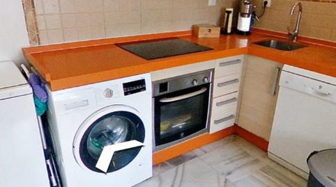 Photo 3 of Flat for sale in Calle Lealas, 29, Santiago - Coronación, Jerez de la Frontera