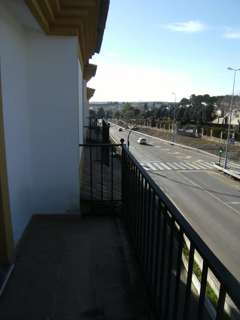 Adossat amb terrassa en venda a Torreperogil, imagen 31