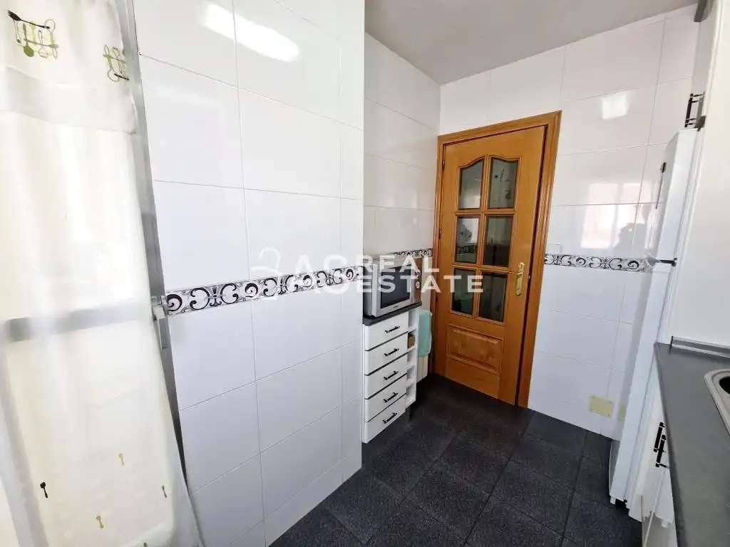 Schlafzimmer von Wohnung zum Verkauf in Móstoles mit Möbliert